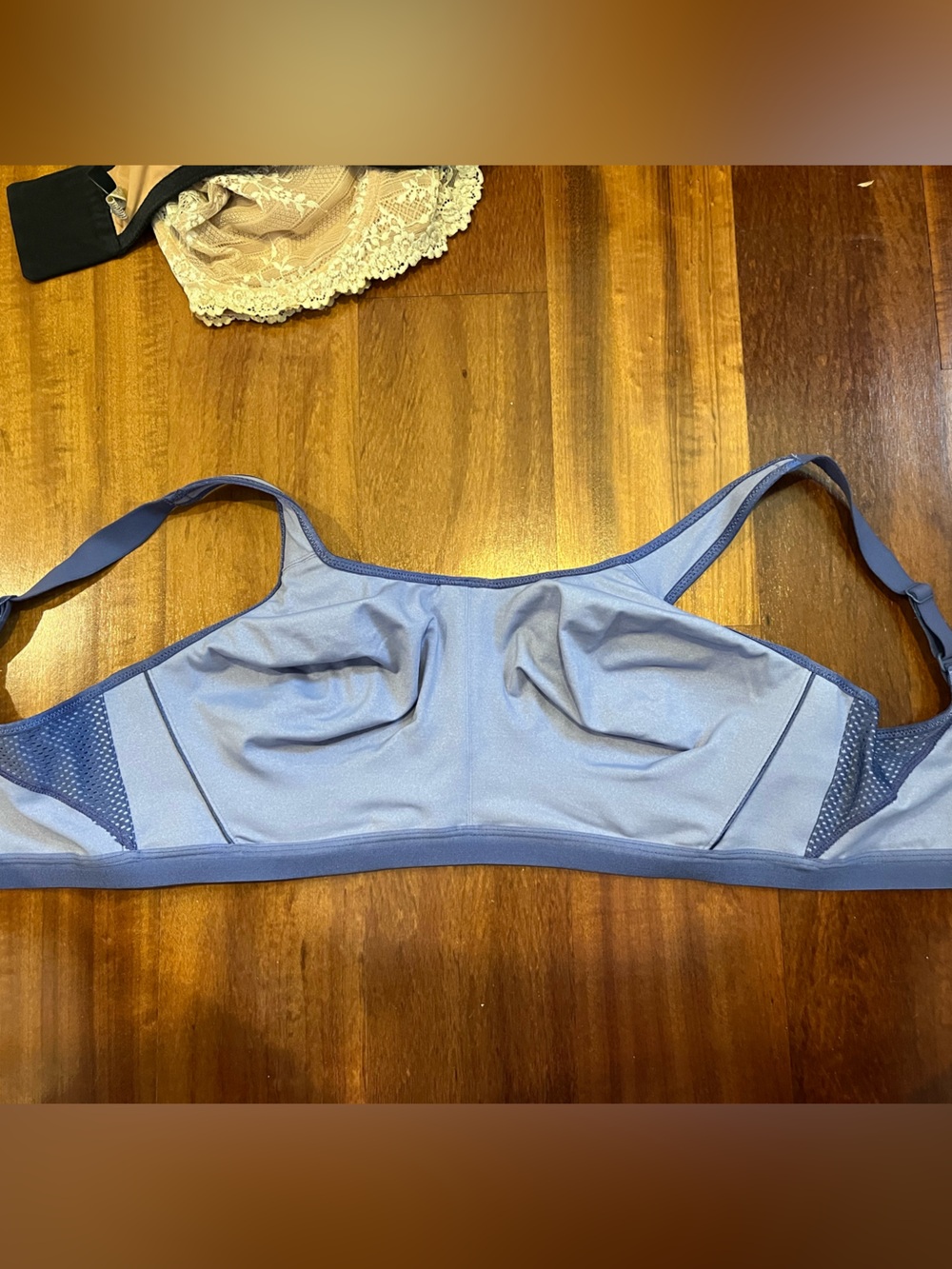 Wacoal Underwire Sports Bra (855229) Size 34DDDD (34G)